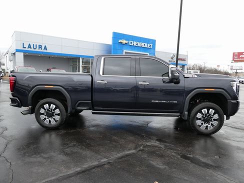 Certified 2025 GMC Sierra 2500 Denali w/ Denali Reserve Package image 4