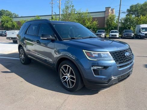 Used 2018 Ford Explorer Sport w/ Equipment Group 401A AWD/4WD image 3