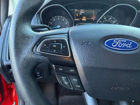 Used 2016 Ford Focus SE image 29