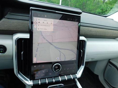 Used 2024 GMC Acadia Denali w/ Super Cruise Package image 10