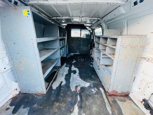 Used 2008 Ford E-250 and Econoline 250 image 16