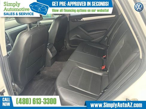 Used 2012 Volkswagen Passat TDI SE FWD image 16