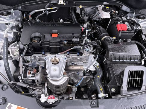 Certified 2026 Honda HR-V LX image 15