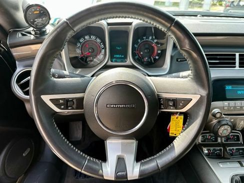 Used 2010 Chevrolet Camaro SS RWD image 28