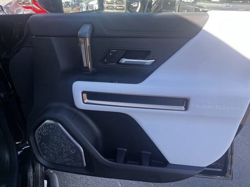 New 2025 GMC Hummer EV 3X w/ Extreme Off-Road Package image 37
