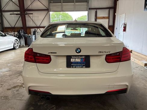 Used 2013 BMW 328i xDrive Sedan AWD/4WD image 13