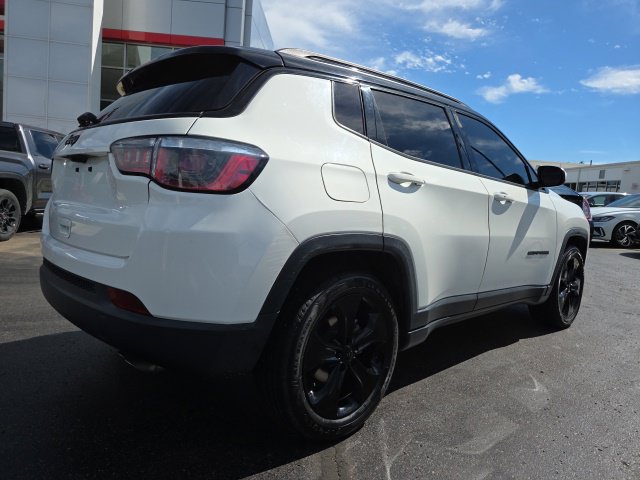Used 2019 Jeep Compass Latitude FWD image 7