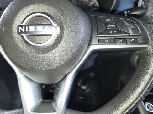 Used 2025 Nissan Versa SV FWD image 24