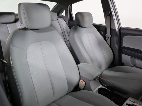 Used 2009 Hyundai Elantra SE image 24