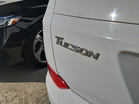 Used 2017 Hyundai Tucson Sport w/ Cargo Package AWD/4WD image 9