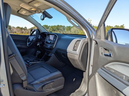 Used 2021 Chevrolet Colorado Z71 image 37