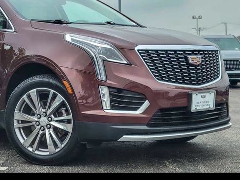 Certified 2023 Cadillac XT5 Premium Luxury AWD/4WD image 3