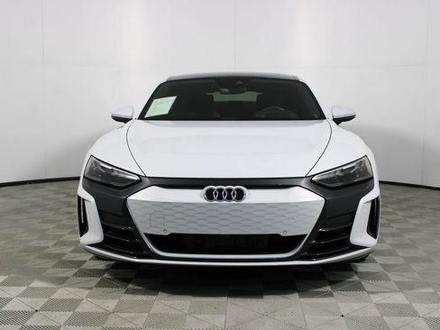 Used 2023 Audi e-tron GT Premium Plus image 2