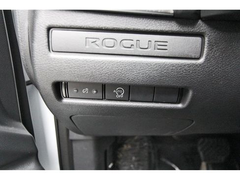 Certified 2025 Nissan Rogue S FWD image 21