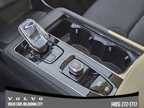 New 2026 Volvo XC90 B6 Plus w/ Protection Package Premier image 19