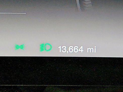 Used 2024 Lucid Air Pure RWD image 15