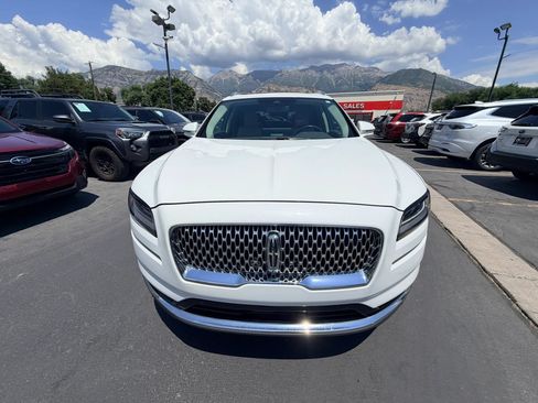 Used 2023 Lincoln Nautilus Reserve w/ Equipment Group 201A AWD/4WD image 9