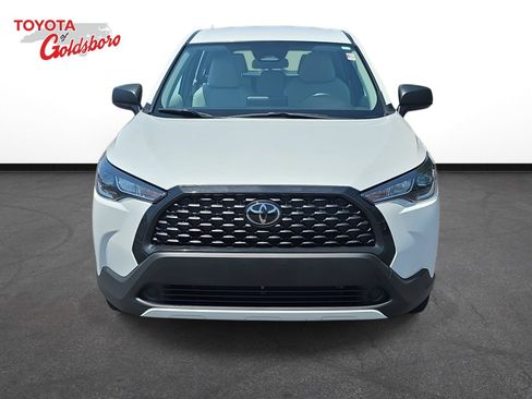 Used 2024 Toyota Corolla Cross L FWD image 2
