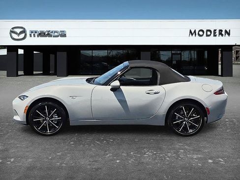 New 2026 MAZDA MX-5 Miata Grand Touring RWD image 2