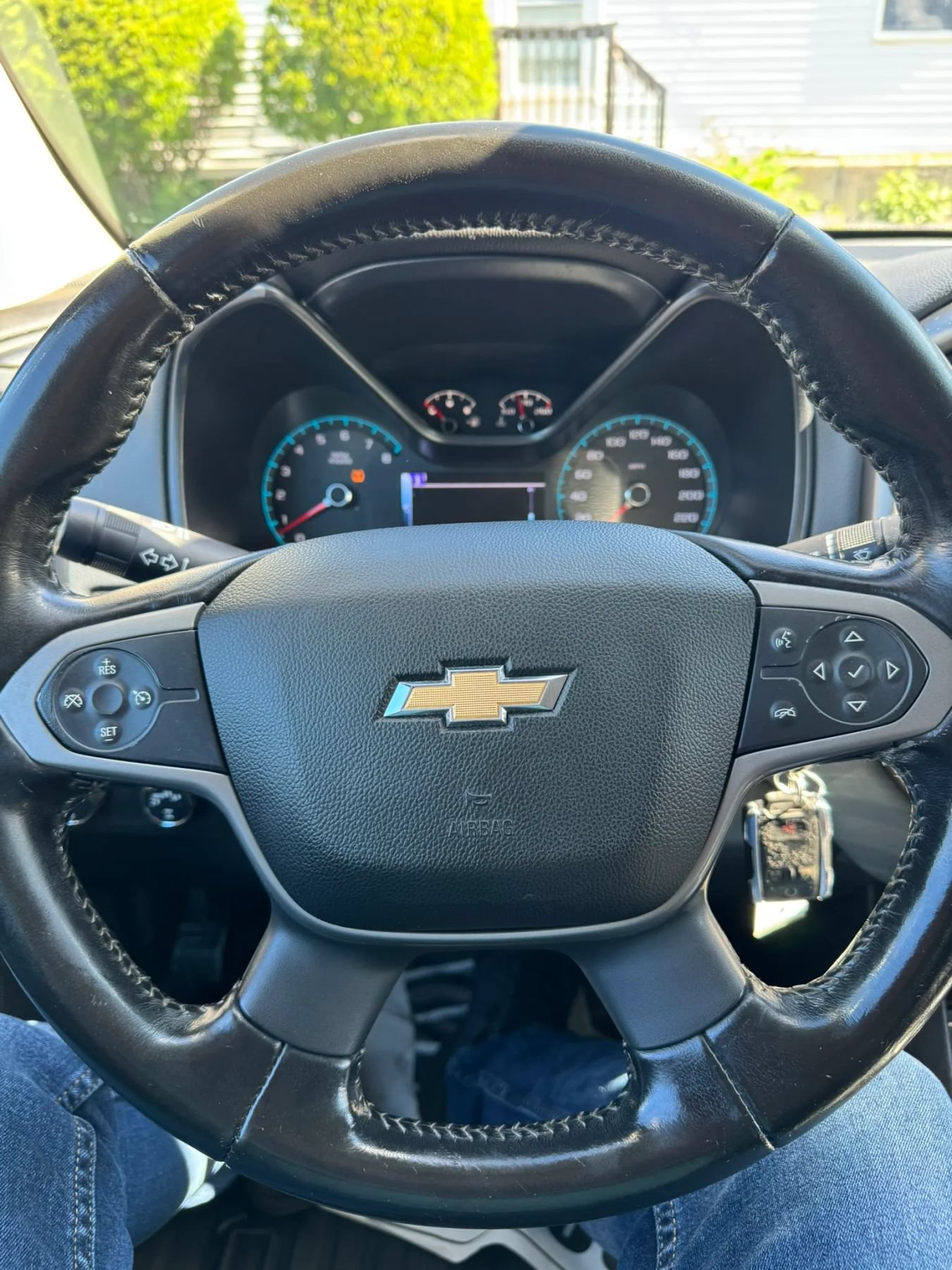 Used 2017 Chevrolet Colorado Z71 AWD/4WD image 16