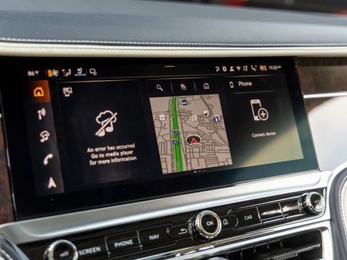 Used 2026 Bentley Flying Spur Plug-In Hybrid AWD/4WD image 34