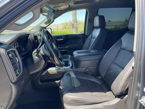 Used 2022 Chevrolet Silverado 1500 RST w/ LPO, Blackout Package AWD/4WD image 18