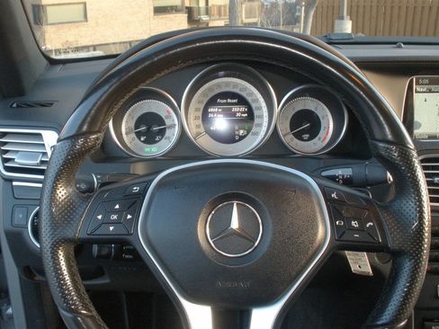 Used 2014 Mercedes-Benz E 350 Cabriolet image 33