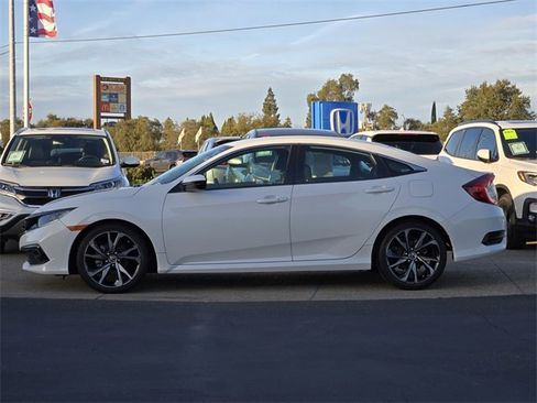 Used 2019 Honda Civic Sport image 7