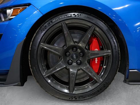 Used 2021 Ford Mustang Shelby GT500 w/ Carbon Fiber Track Pack RWD image 21