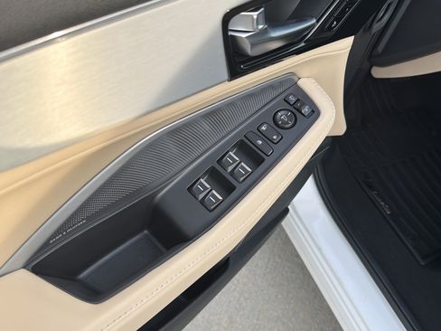 Certified 2026 Acura MDX SH-AWD w/ Technology Package image 15