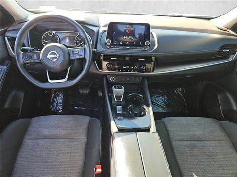 Used 2022 Nissan Rogue SV image 15