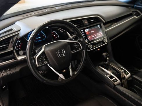 Used 2020 Honda Civic Sport image 3