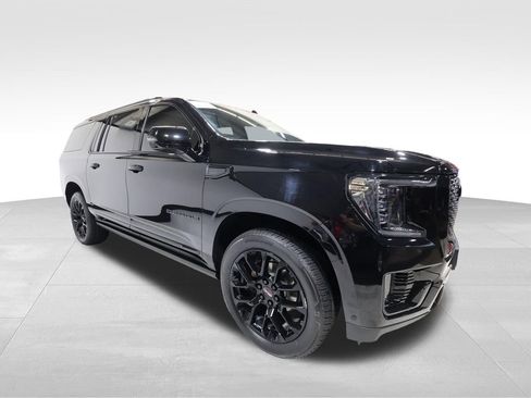 Certified 2023 GMC Yukon XL Denali w/ Advanced Technology Package AWD/4WD image 6