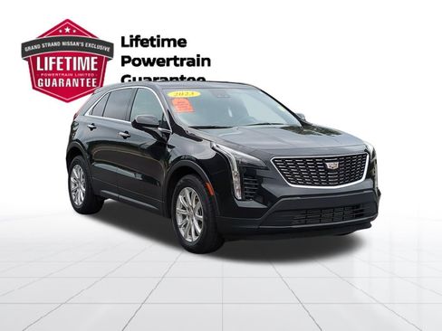 Used 2023 Cadillac XT4 Luxury w/ Cold Weather Package image 1