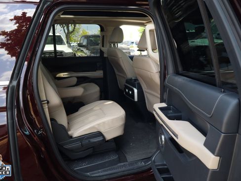 Used 2024 Ford Expedition Max Limited RWD image 31