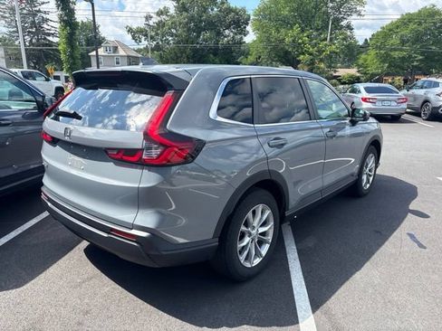 Used 2024 Honda CR-V EX image 7