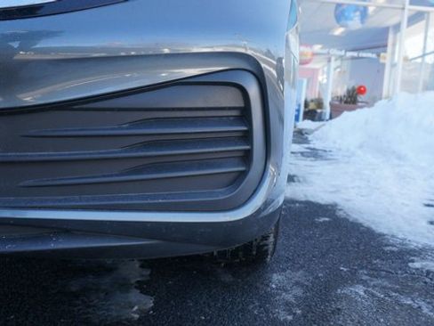 Certified 2023 Volkswagen Jetta SE w/ Panoramic Sunroof Package image 73