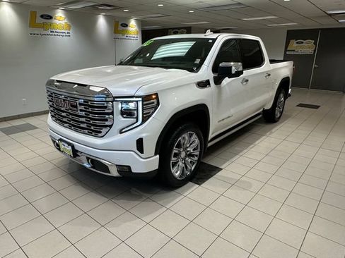 Used 2022 GMC Sierra 1500 Denali w/ Denali Reserve Package AWD/4WD image 2