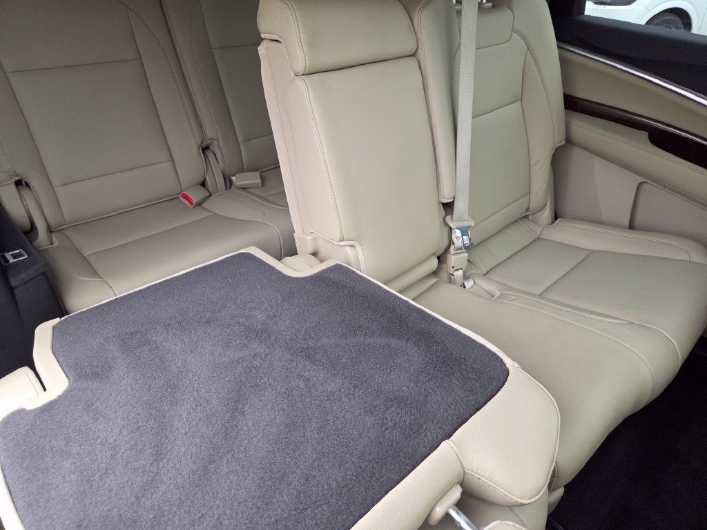 Used 2020 Acura MDX SH-AWD image 32