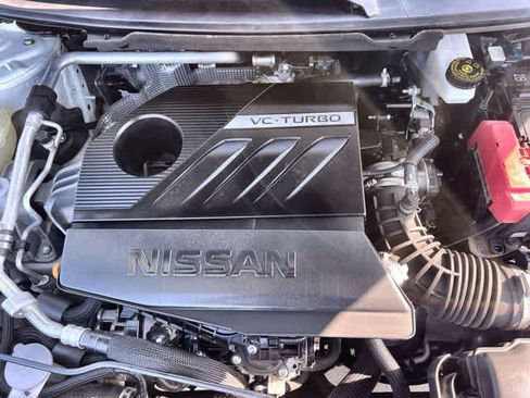 Used 2023 Nissan Rogue SV FWD image 10