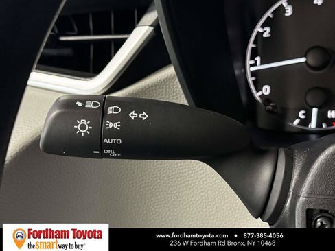 Used 2025 Toyota Corolla LE FWD image 22