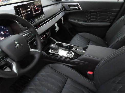 New 2026 Mitsubishi Outlander SEL FWD image 20
