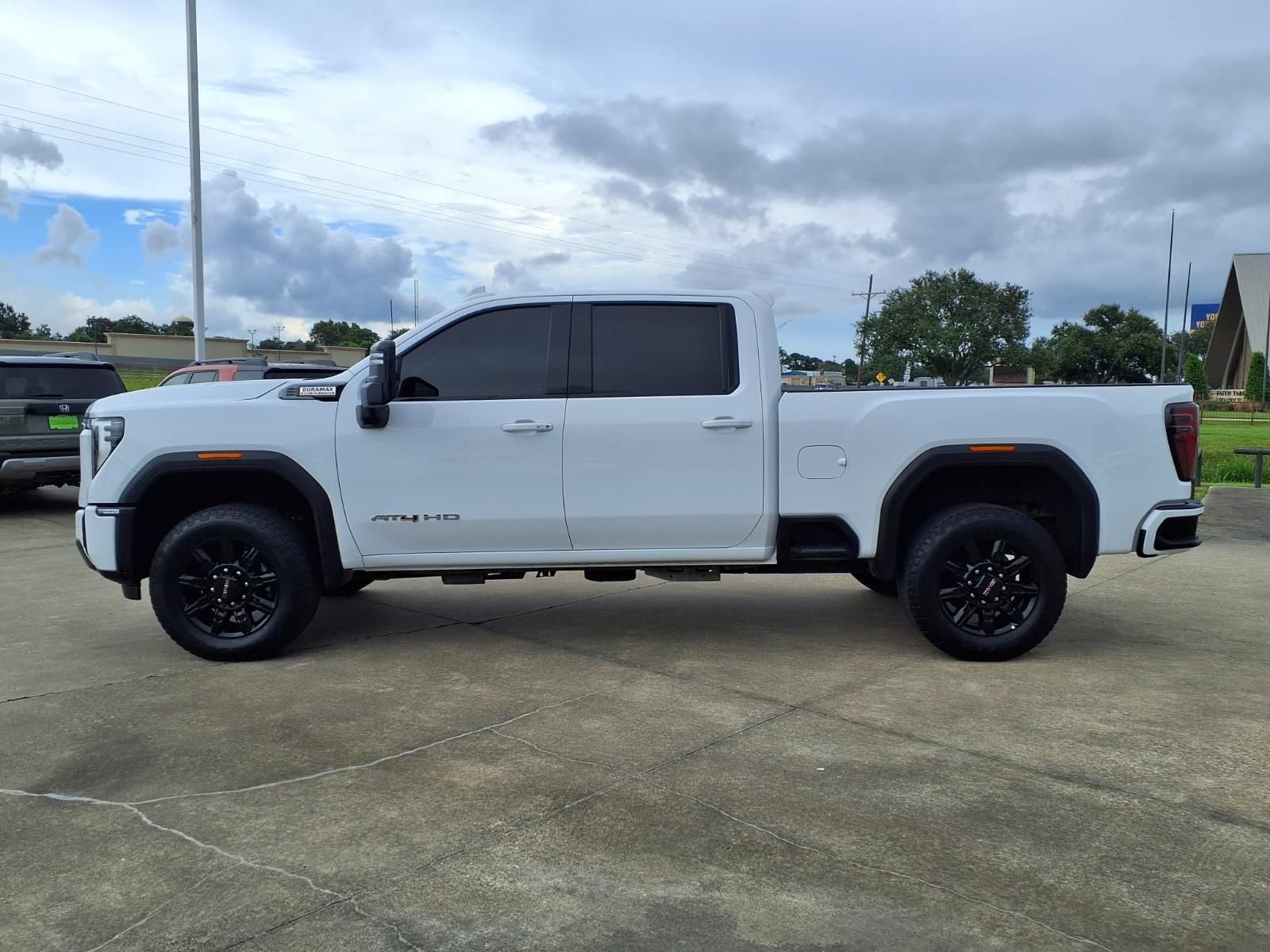Used 2026 GMC Sierra 2500 AT4 AWD/4WD image 9