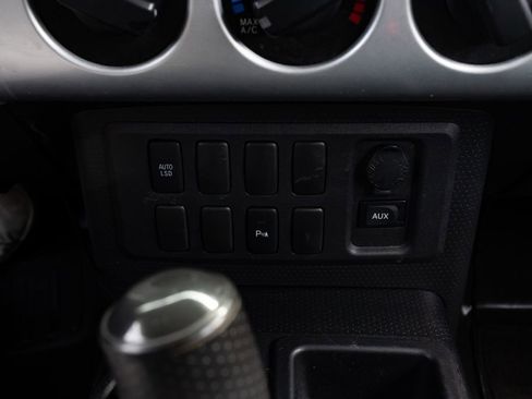 Used 2007 Toyota FJ Cruiser 2WD image 14