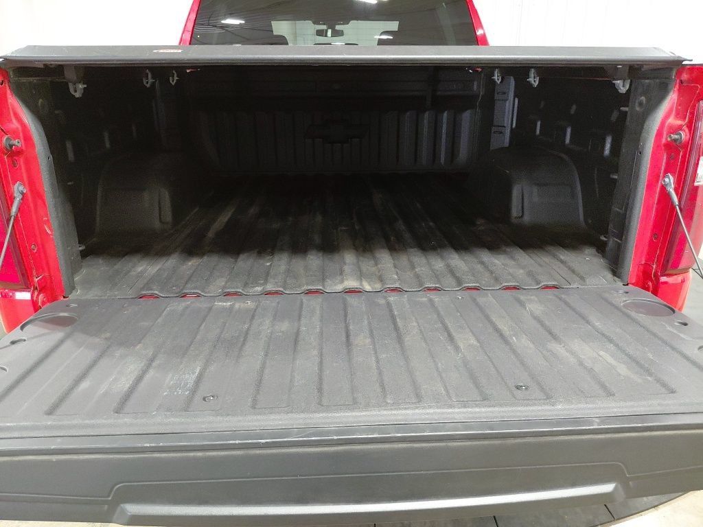 Used 2021 Chevrolet Silverado 1500 LT Trail Boss w/ Bed Protection Package AWD/4WD image 8