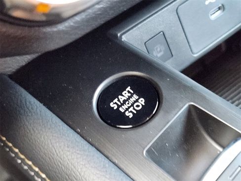 New 2025 Nissan Kicks SV w/ SV Premium Package image 16