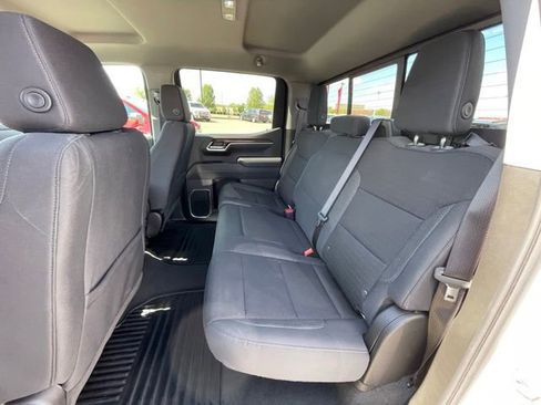 New 2026 GMC Sierra 1500 SLE w/ Preferred Package AWD/4WD image 18
