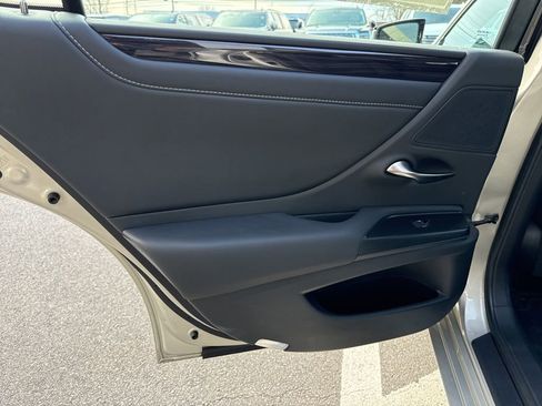 Used 2021 Lexus ES 350 w/ Premium Package image 37