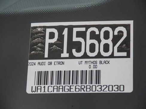 Certified 2024 Audi Q8 e-tron Premium Plus w/ Premium Plus Package image 30