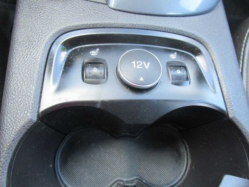 Used 2014 Ford Focus Titanium FWD image 27